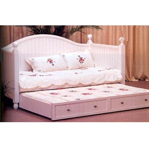 Rub Through White Finish Daybed 5897 (CO)