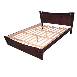 Candida Platform Bed In Tobacco Finish (AI)